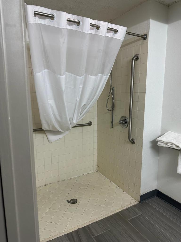Quality Inn & Suites Decatur Priceville I-65 Ngoại thất bức ảnh